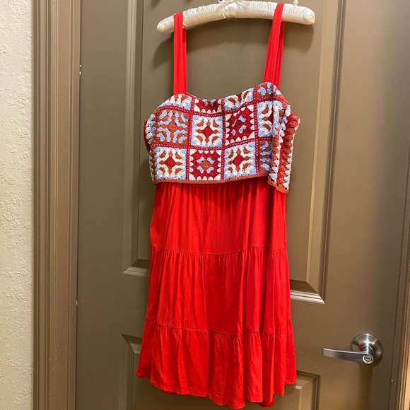 Ladies summer beach/vacation dress - Picture 2 of 3